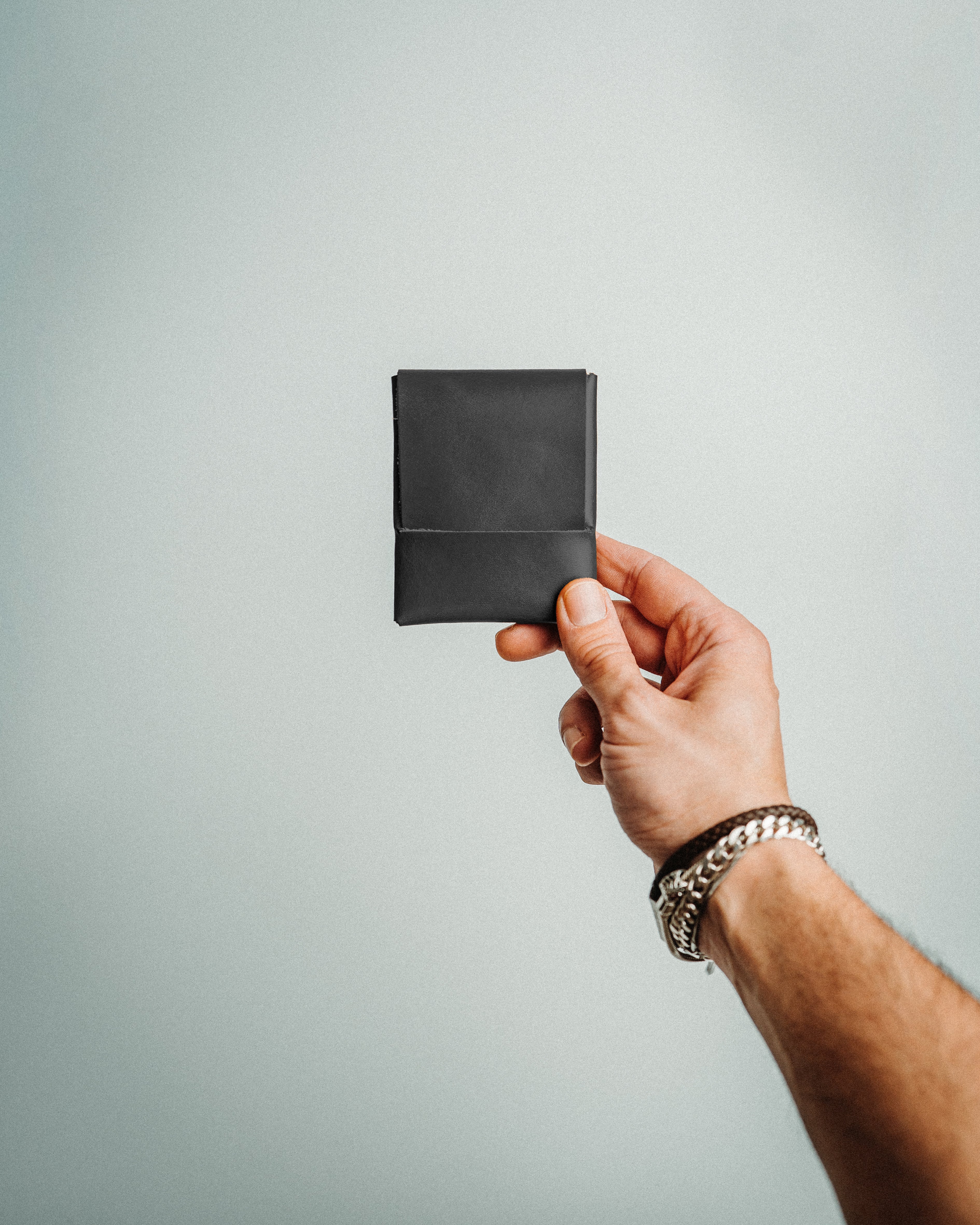 World’s Most Minimalist Leather Wallet – XL Glossy Edition, Slim Handmade Card Holder for Men & Women