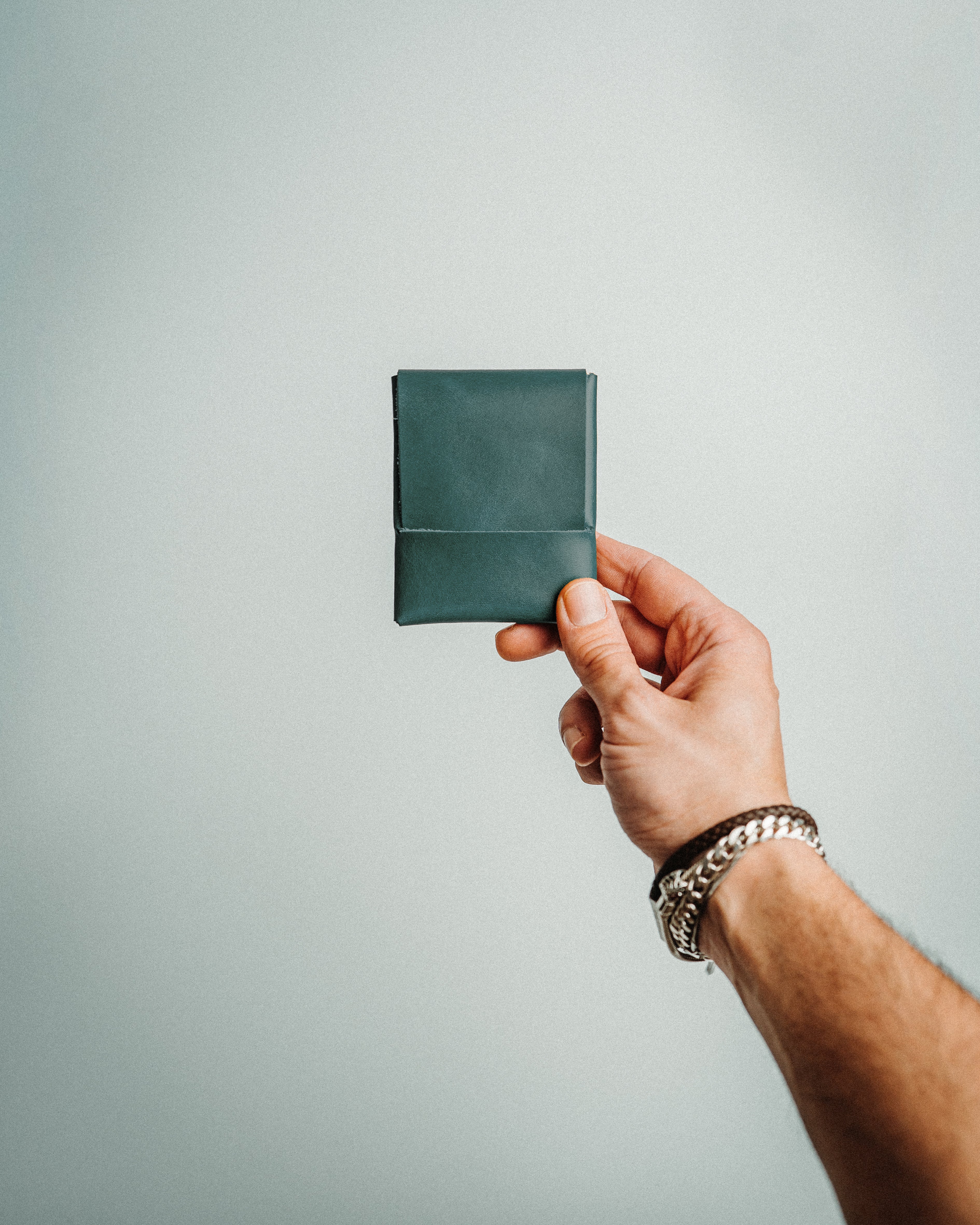 World’s Most Minimalist Leather Wallet – XL Glossy Edition, Slim Handmade Card Holder for Men & Women