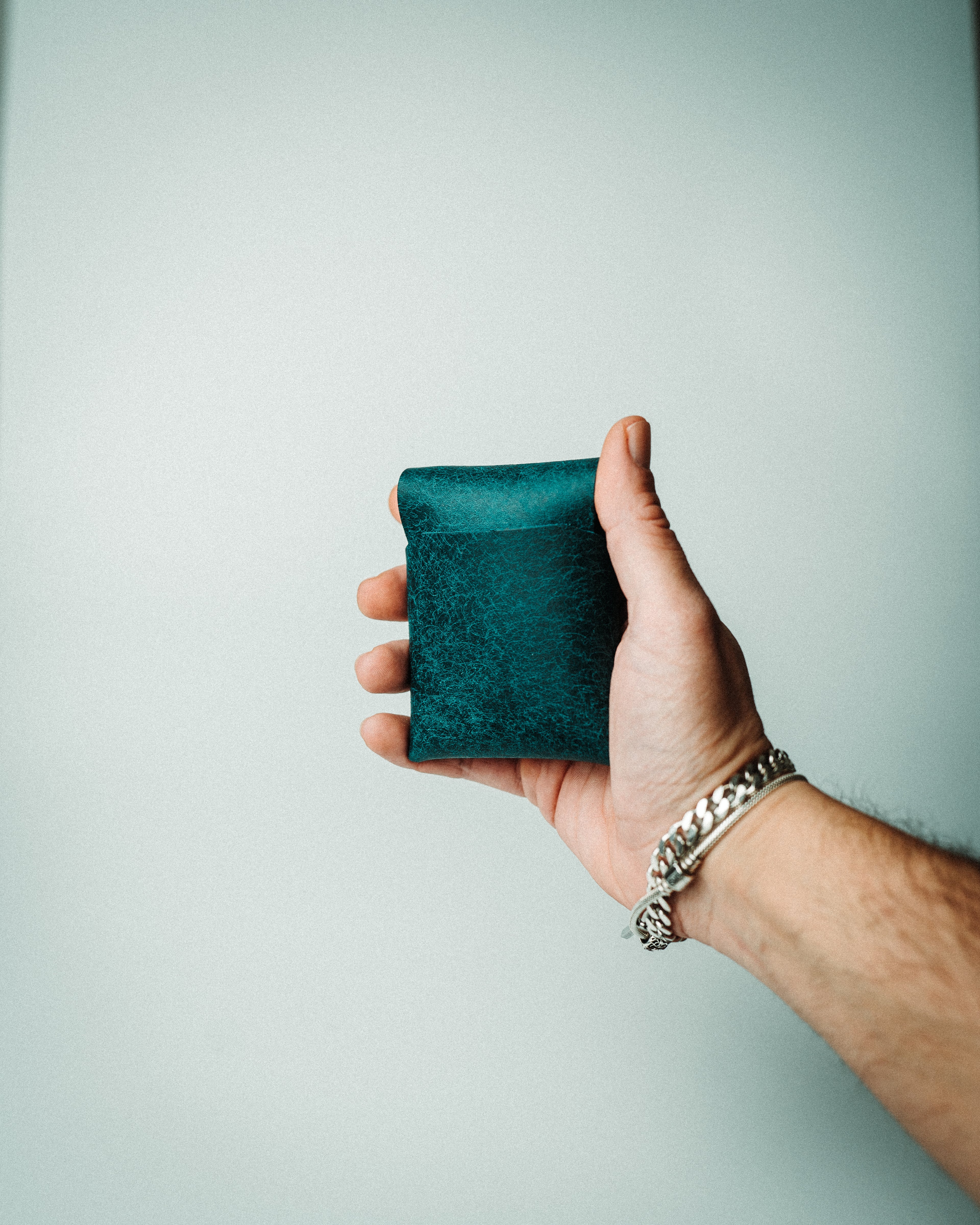 Pueblo EDC Leather Wallet – Handmade Minimalist Cash & Card Holder