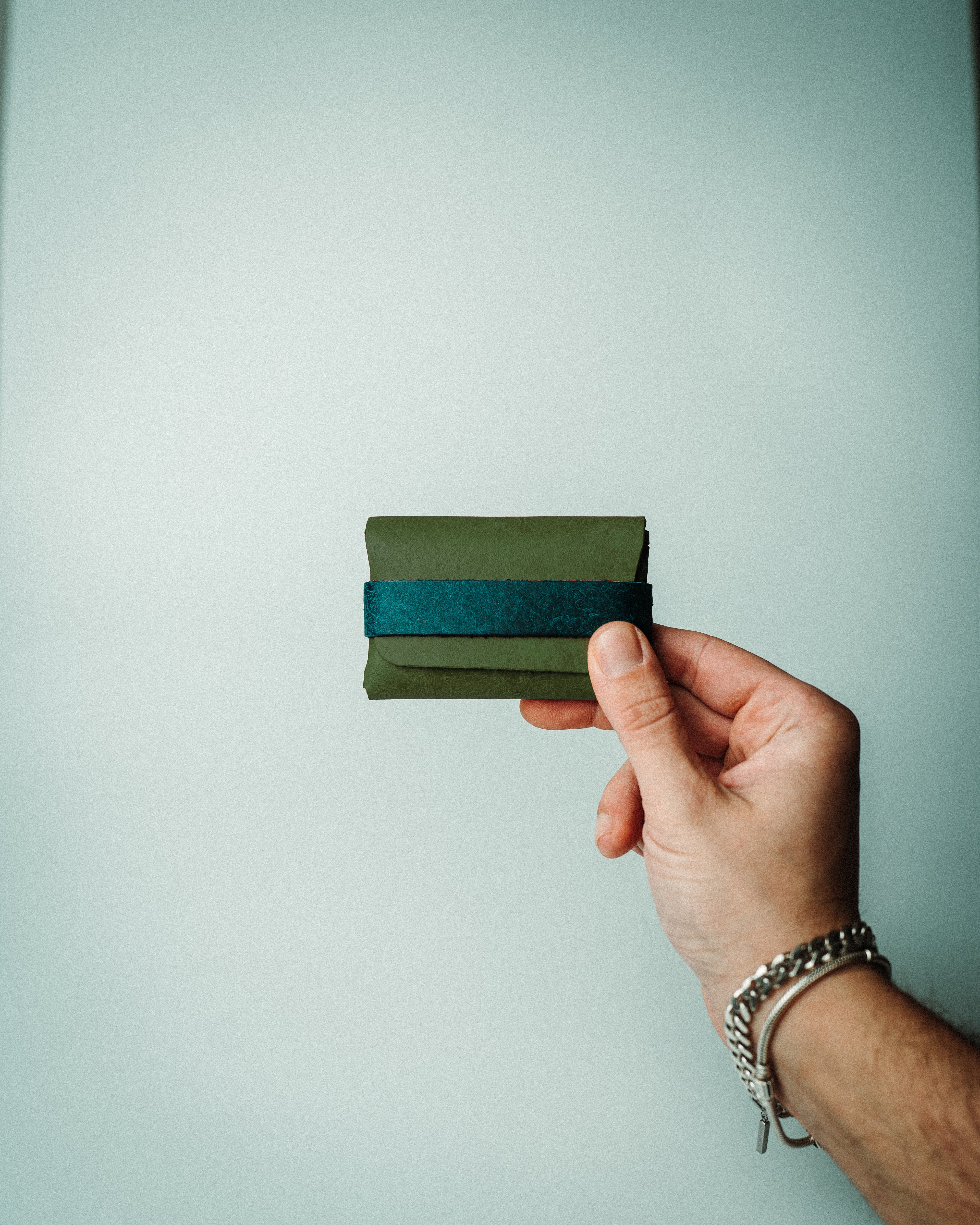 Pueblo Double Color Leather Wallet – Handmade Minimalist Card Holder