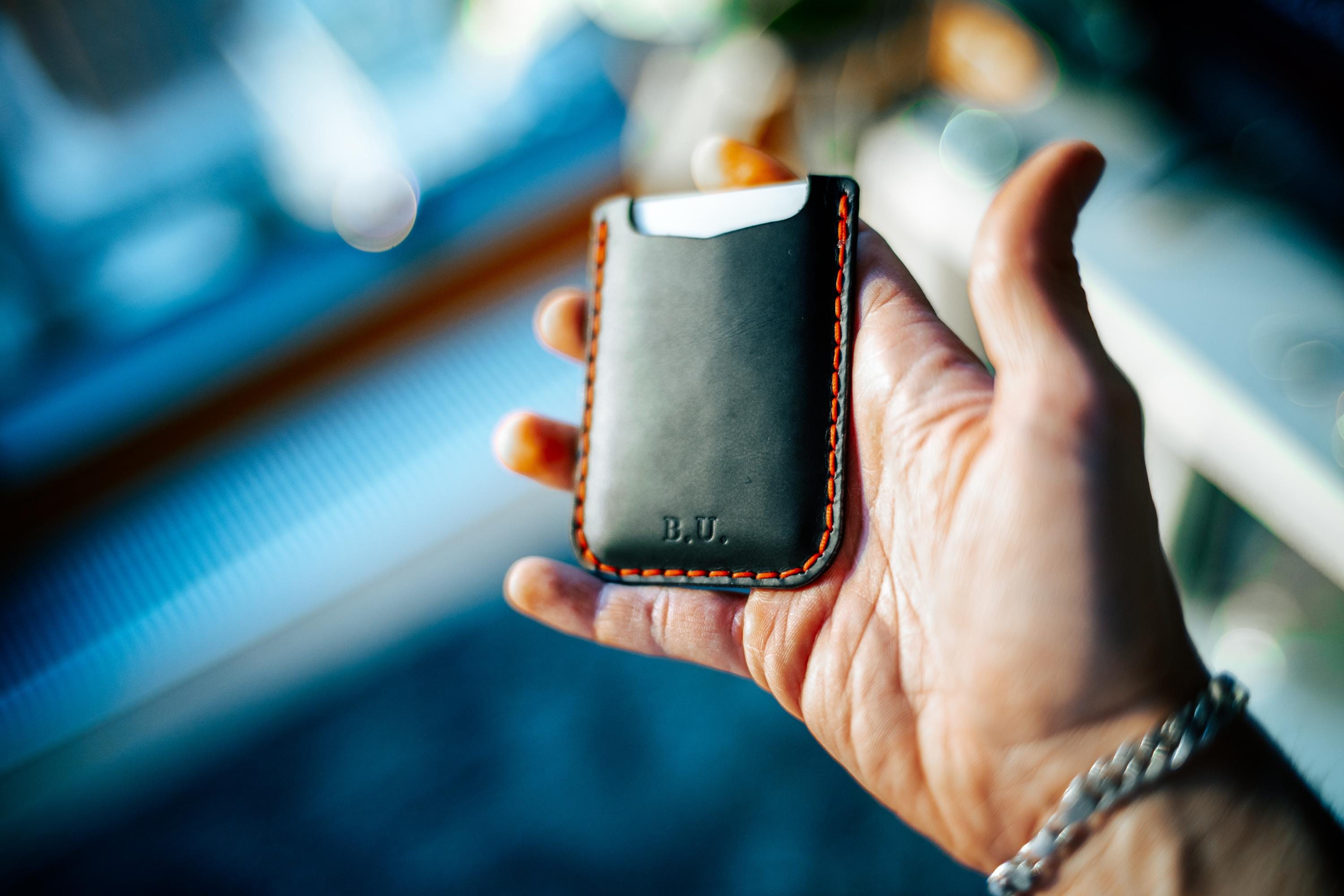 minimalist card sleeve The Blackout Green