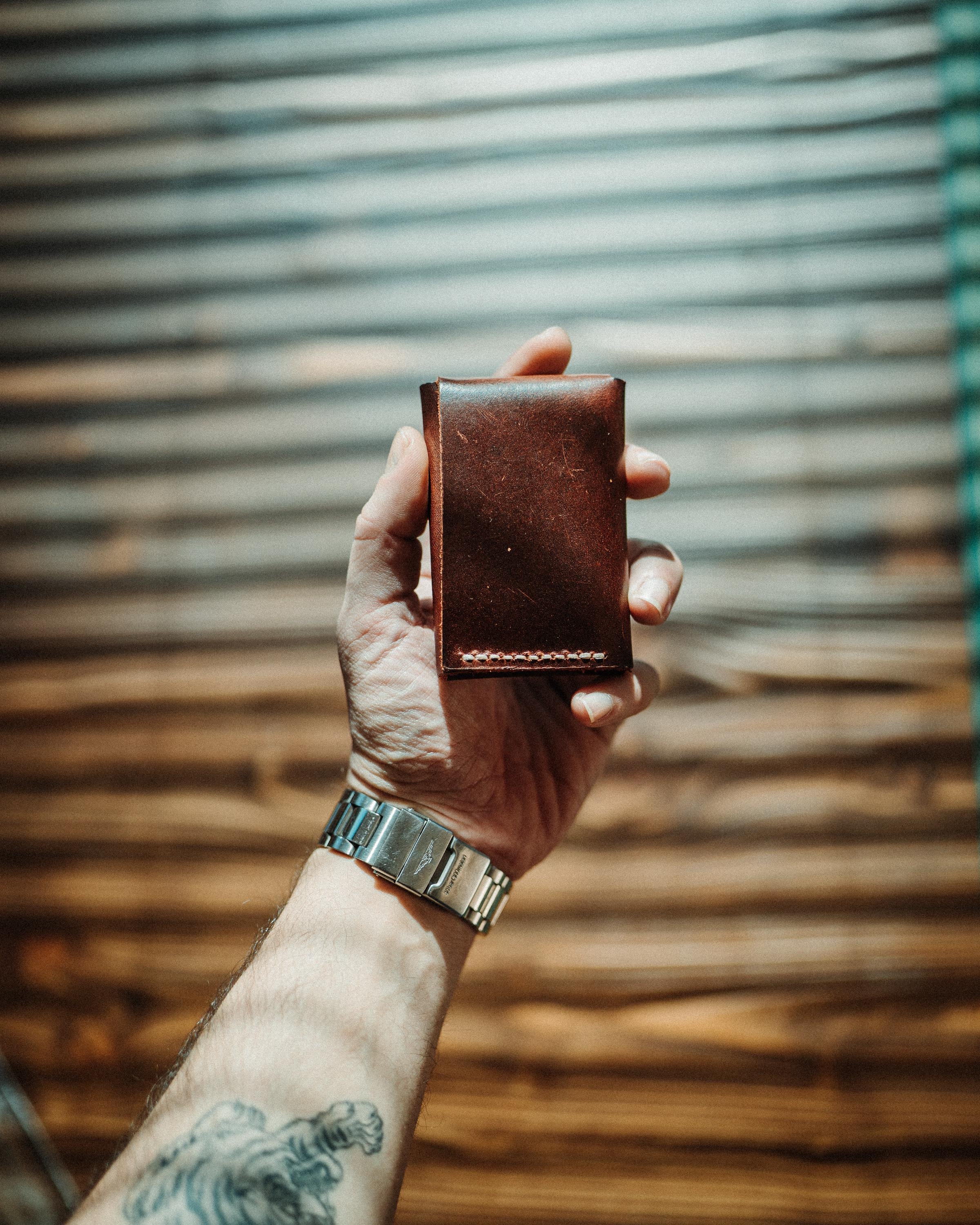 World’s Most Minimalist Wallet – Glossy Snap Edition, Handmade Leather Card Holder