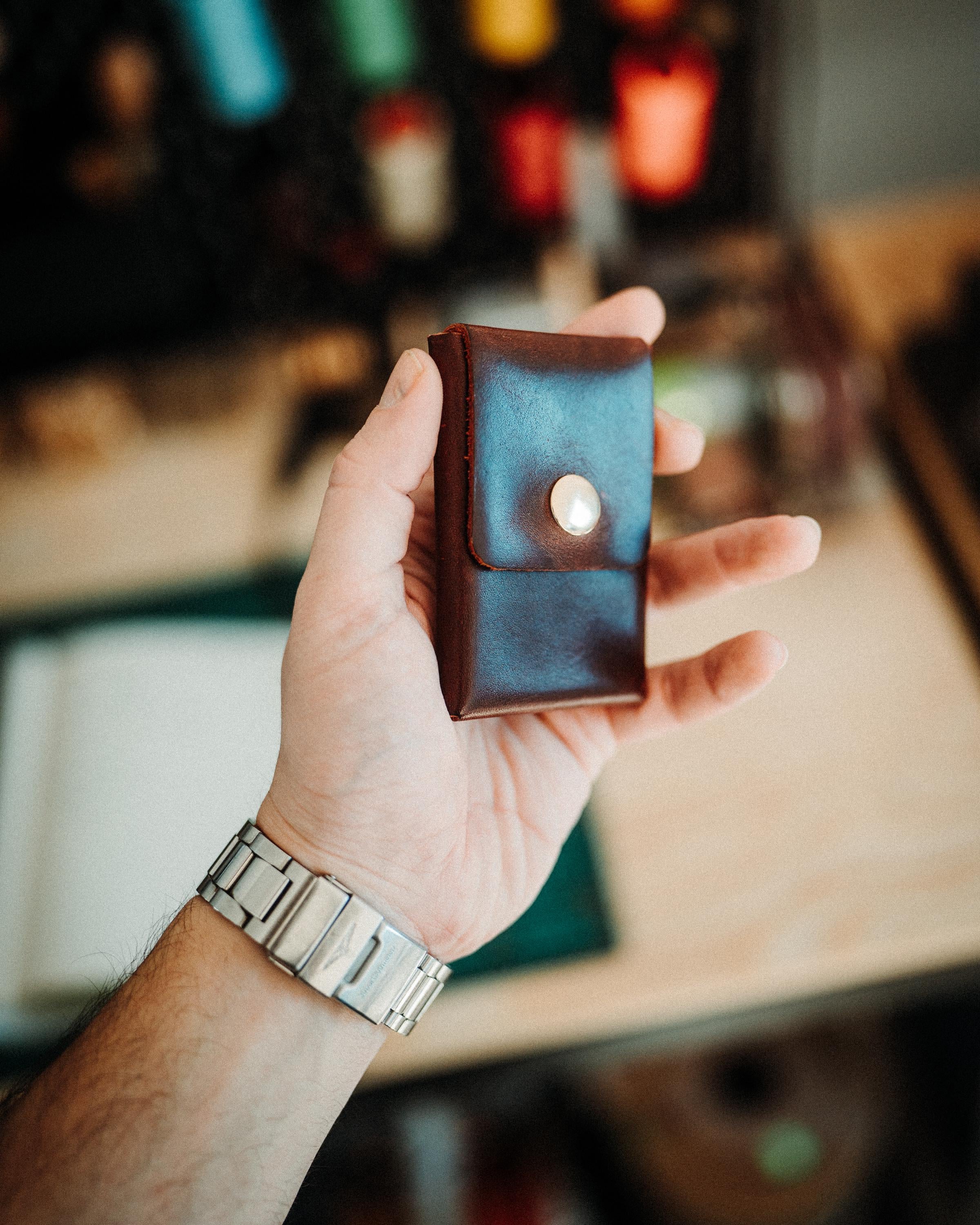 World’s Most Minimalist Wallet – Glossy Snap Edition, Handmade Leather Card Holder