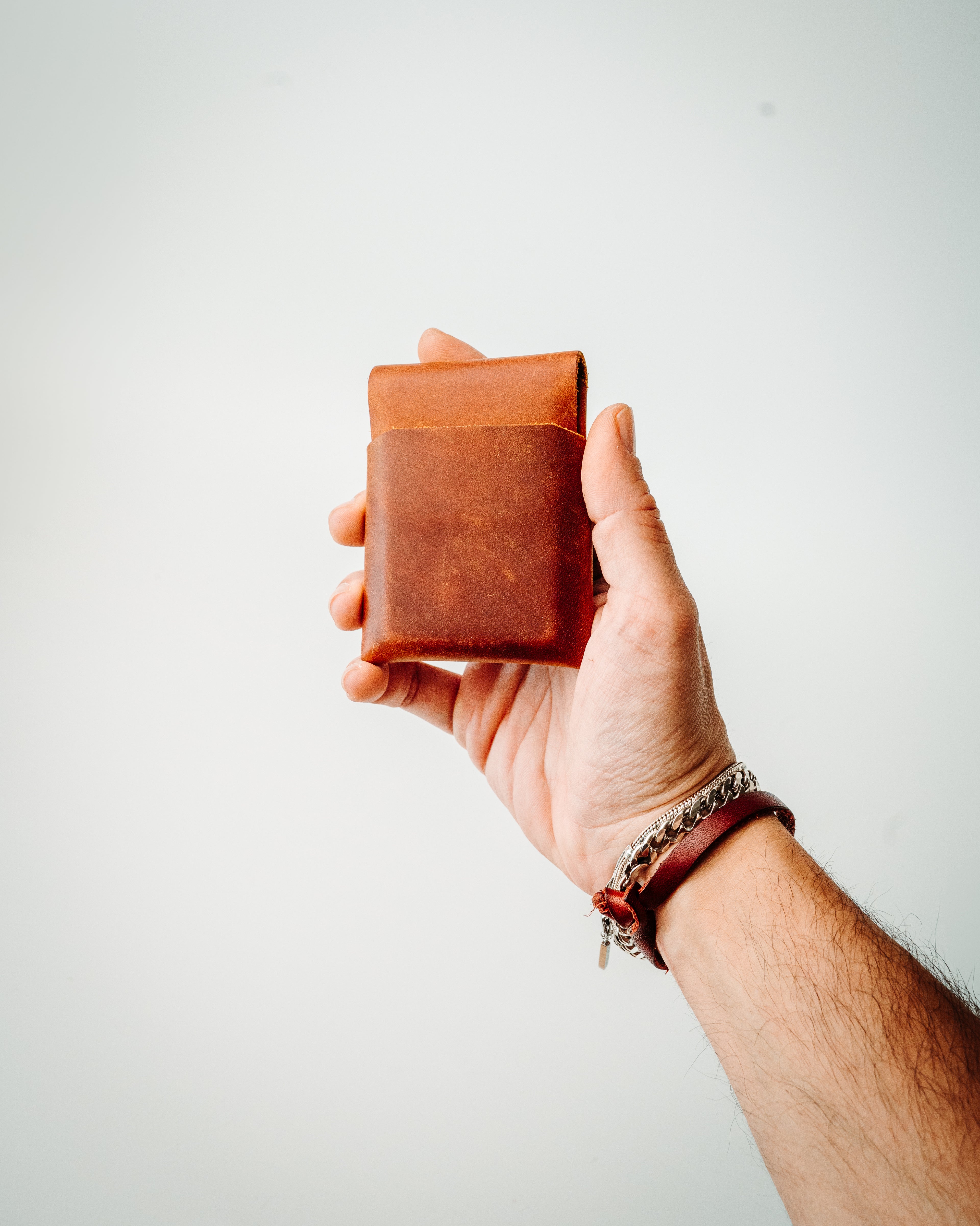 Minimalist EDC Leather Wallet – Stitchless Slim Cash Holder, Gift for Him & Her