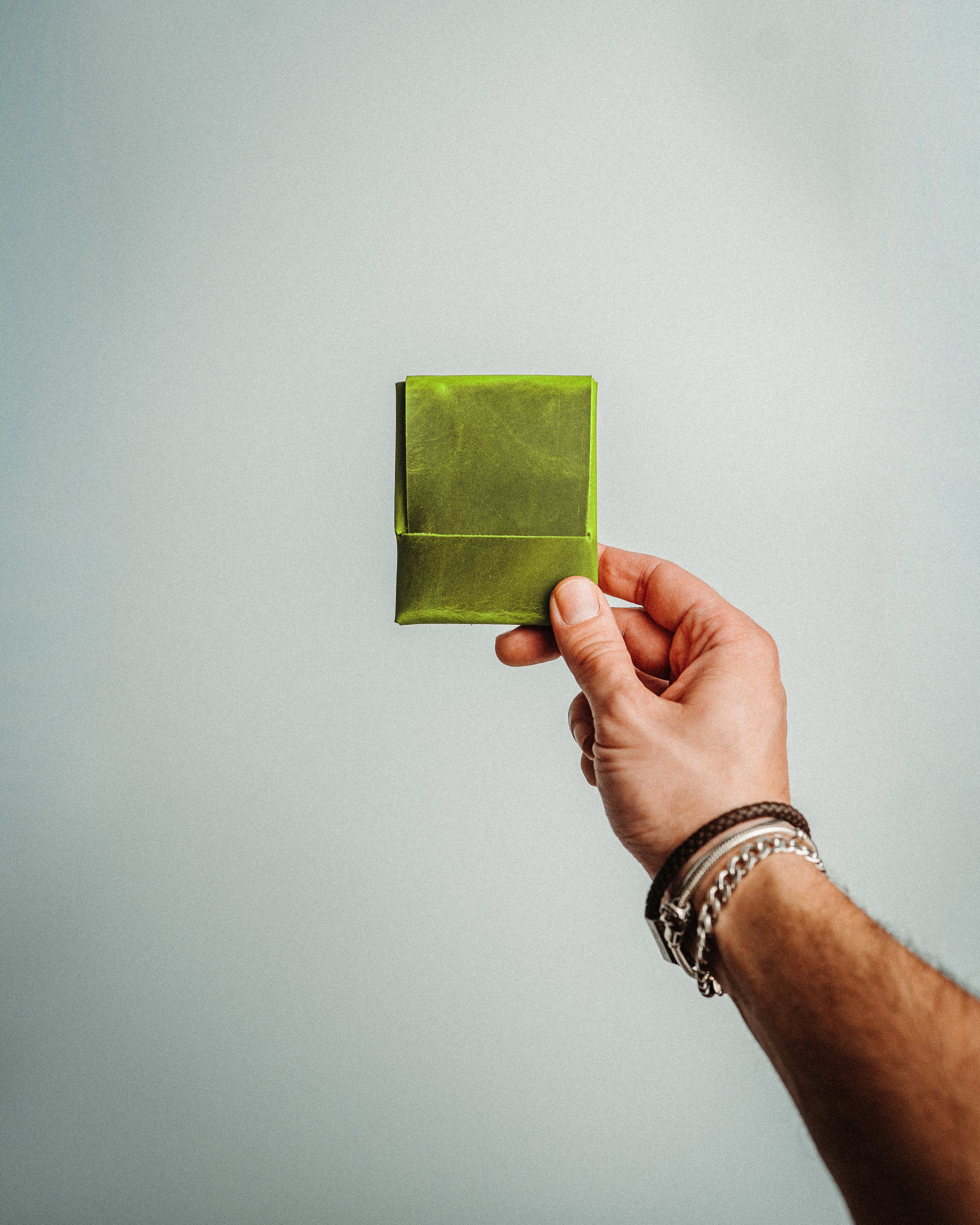 World’s Most Minimalist Leather Wallet – XL Edition, Slim Handmade Card Holder for Men & Women