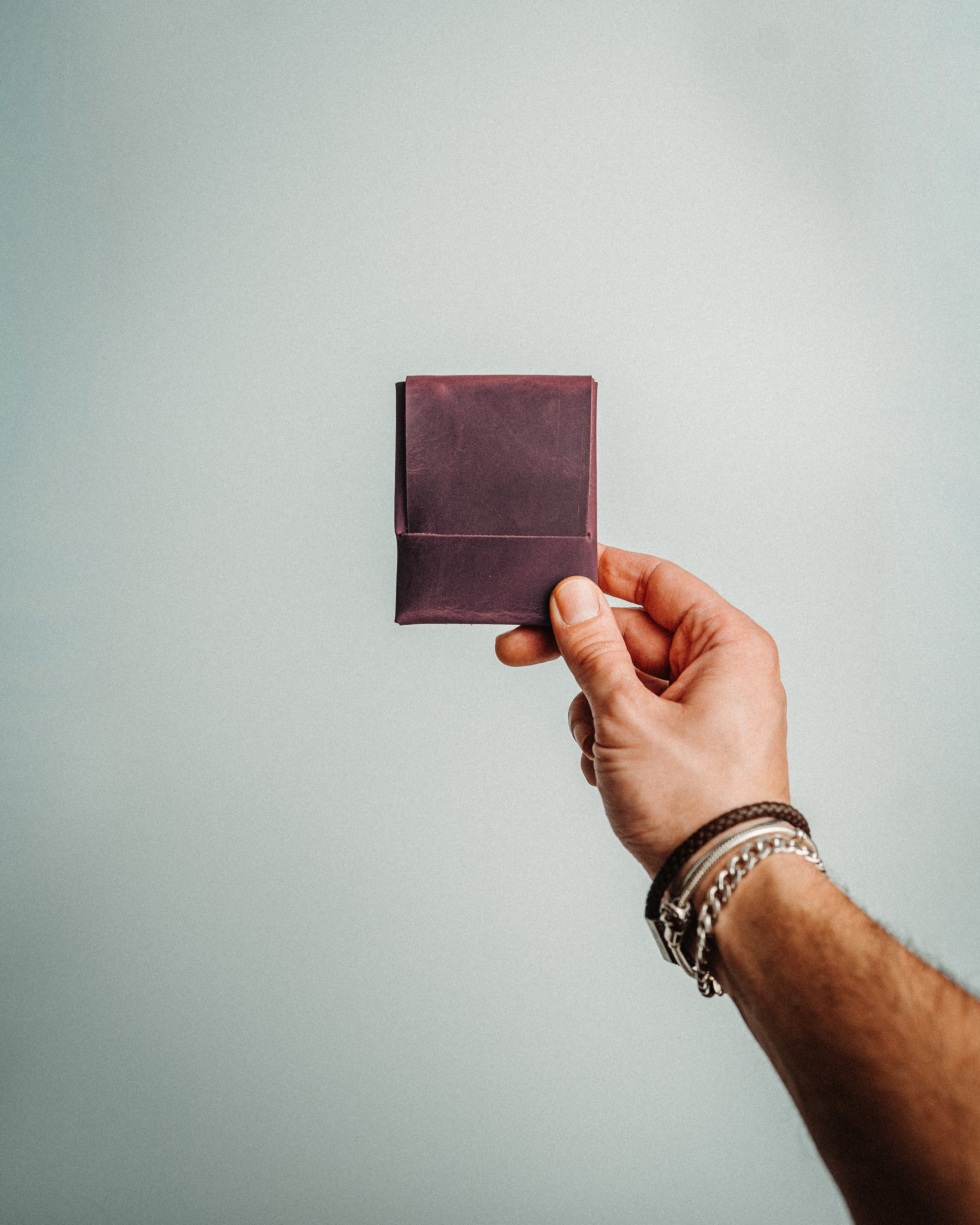World’s Most Minimalist Leather Wallet – XL Edition, Slim Handmade Card Holder for Men & Women