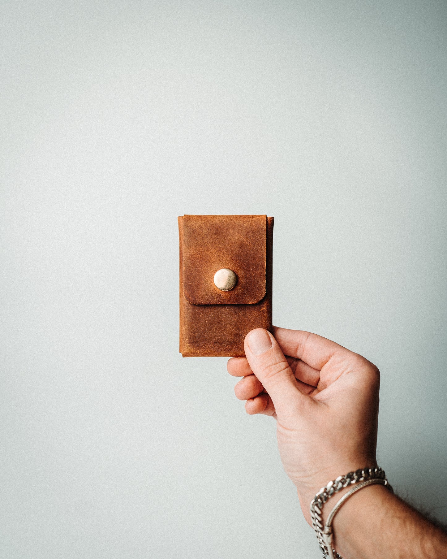 World’s Most Minimalist Wallet – Snap Version, Handmade Leather Card Holder
