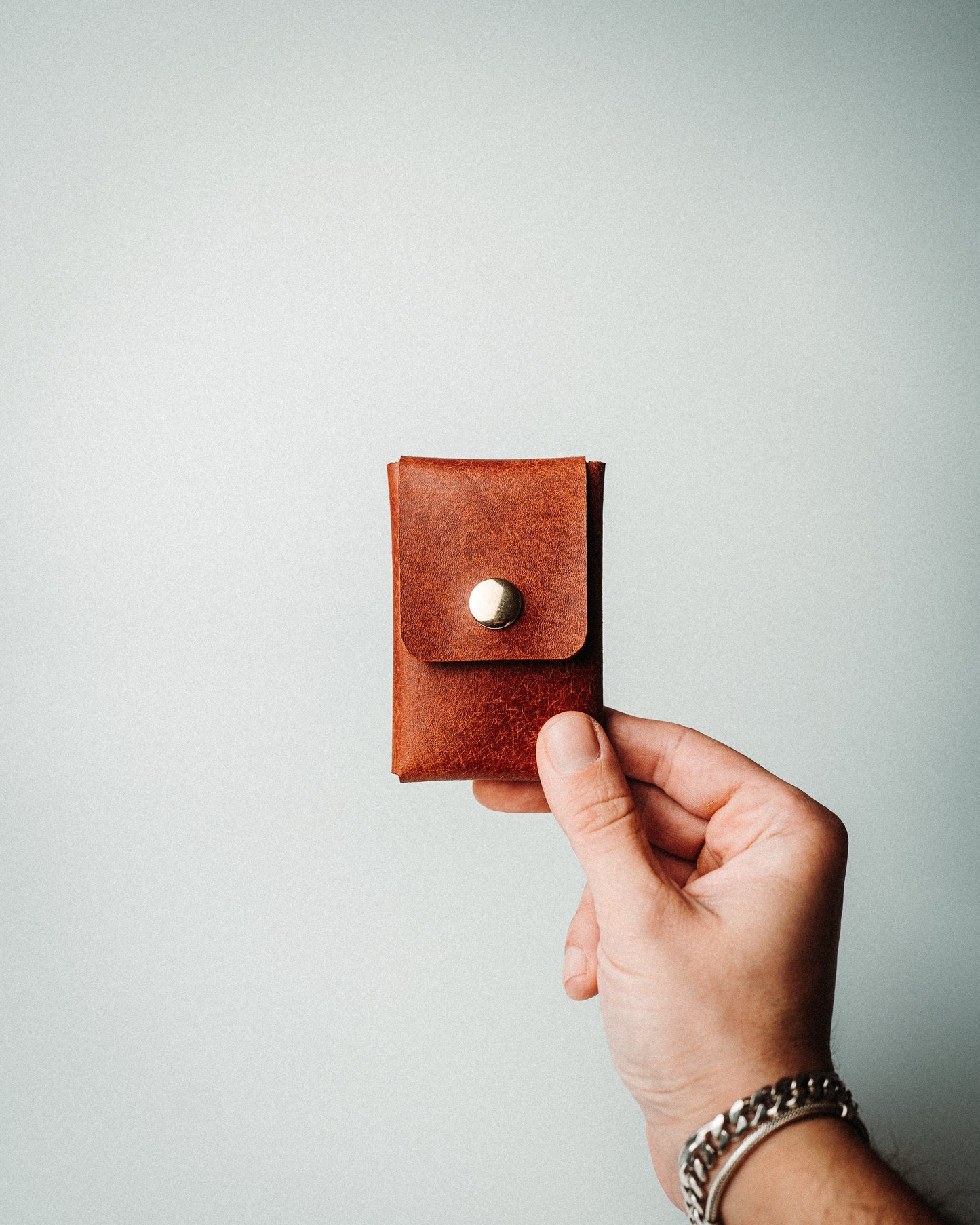 World’s Most Minimalist Wallet – Snap Version, Handmade Leather Card Holder