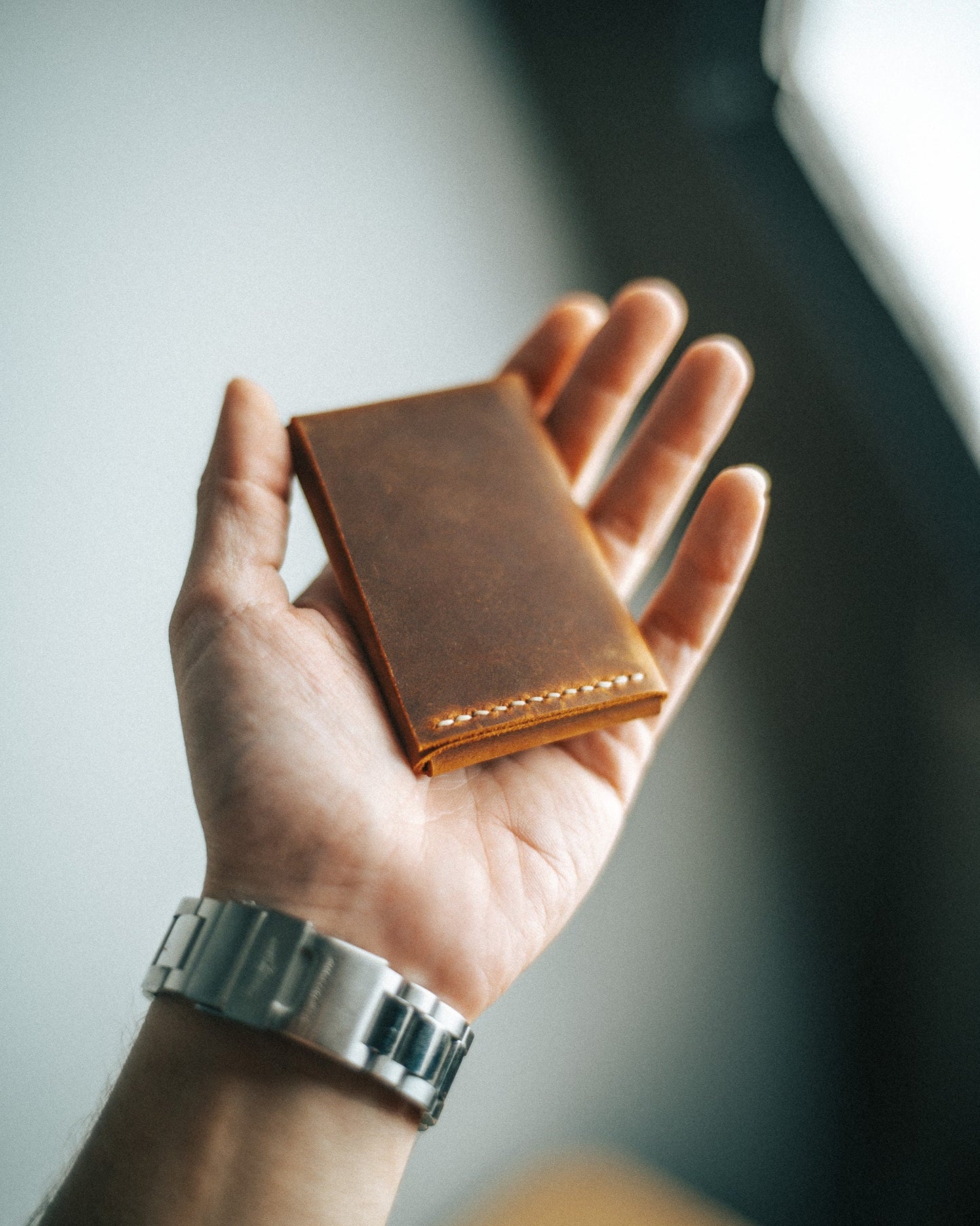 World’s Most Minimalist Leather Wallet – Slim Handmade Card Holder for Men & Women