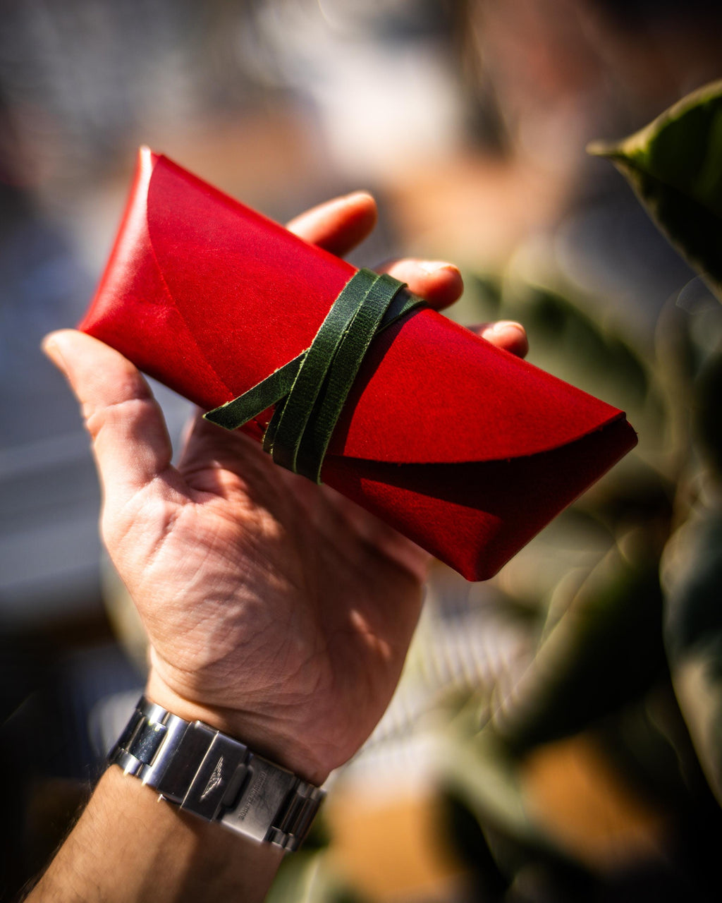 Glossy Leather Sunglasses Case – Minimal Slim Eyewear Sleeve, Travel Gift