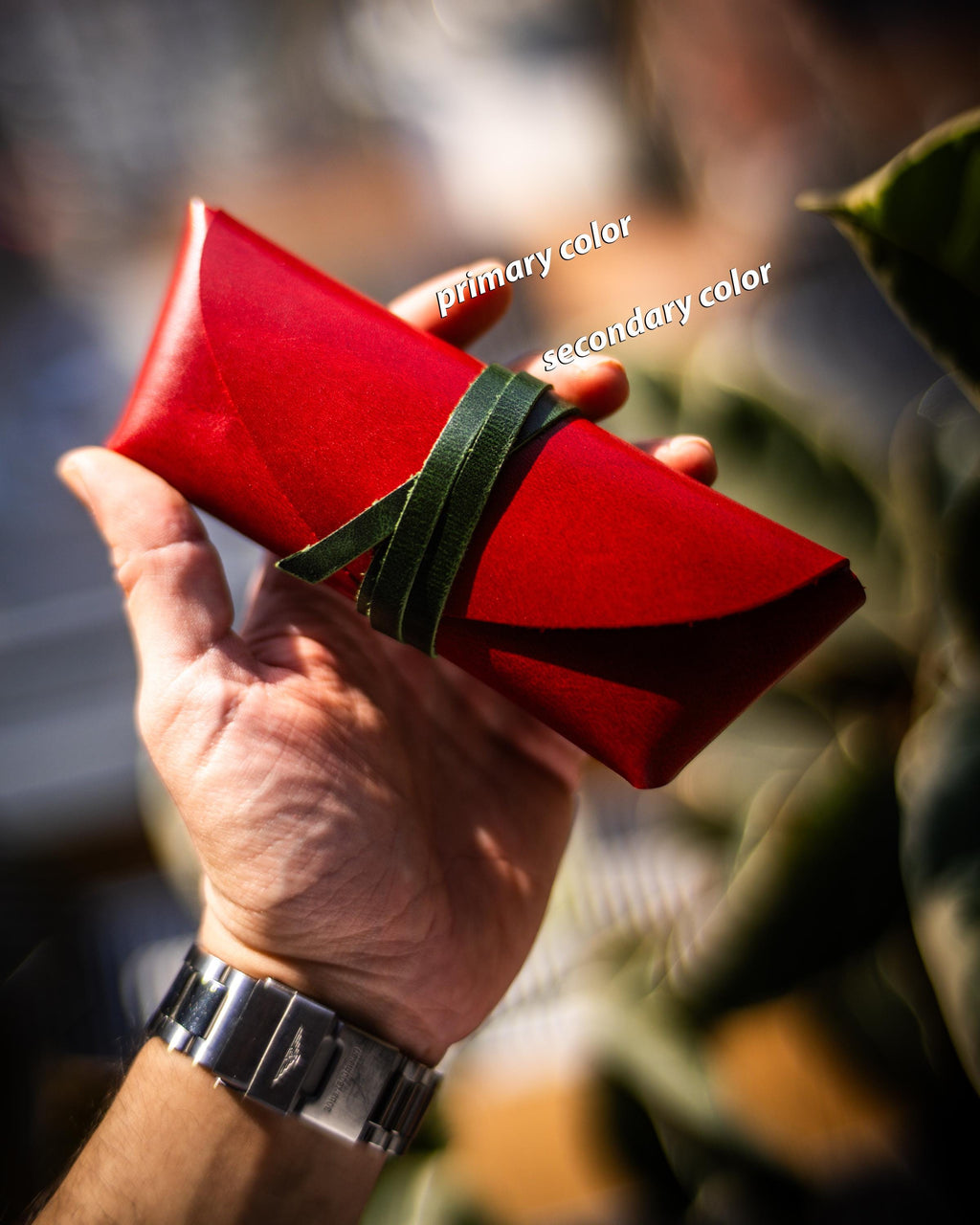 Glossy Leather Sunglasses Case – Minimal Slim Eyewear Sleeve, Travel Gift