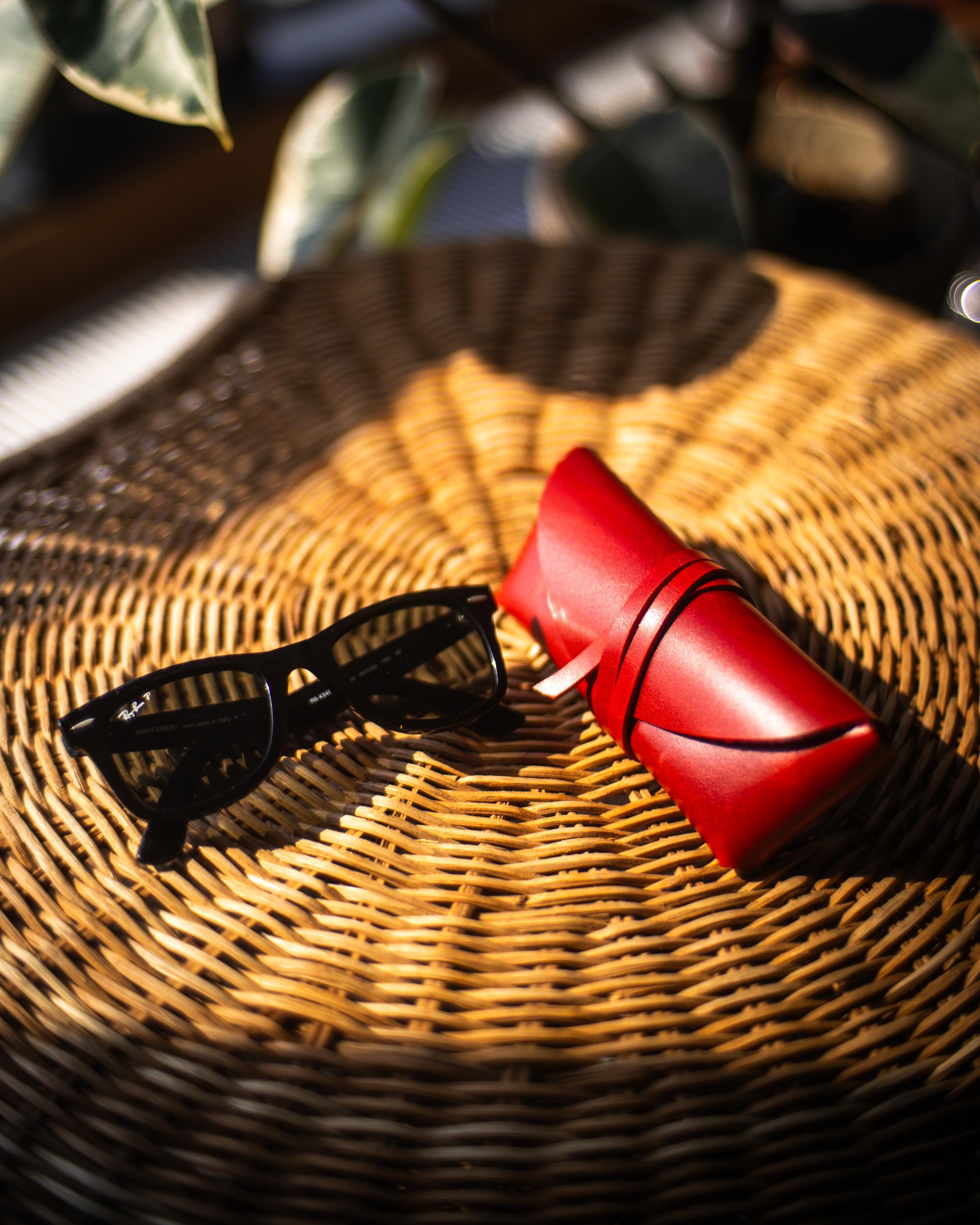 Glossy Leather Sunglasses Case – Minimal Slim Eyewear Sleeve, Travel Gift