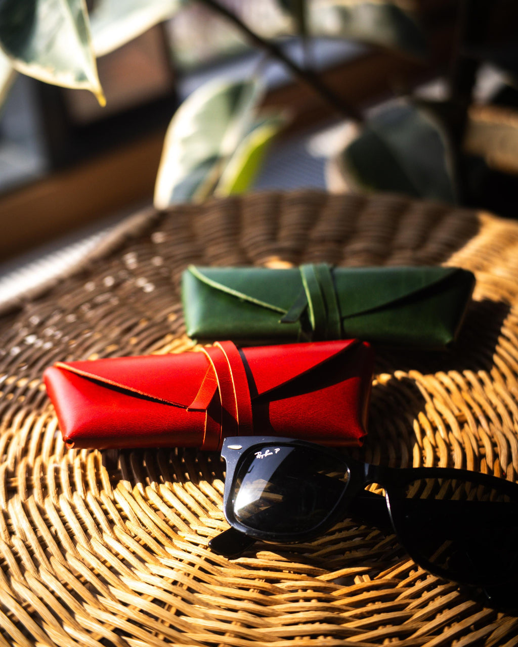 Glossy Leather Sunglasses Case – Minimal Slim Eyewear Sleeve, Travel Gift