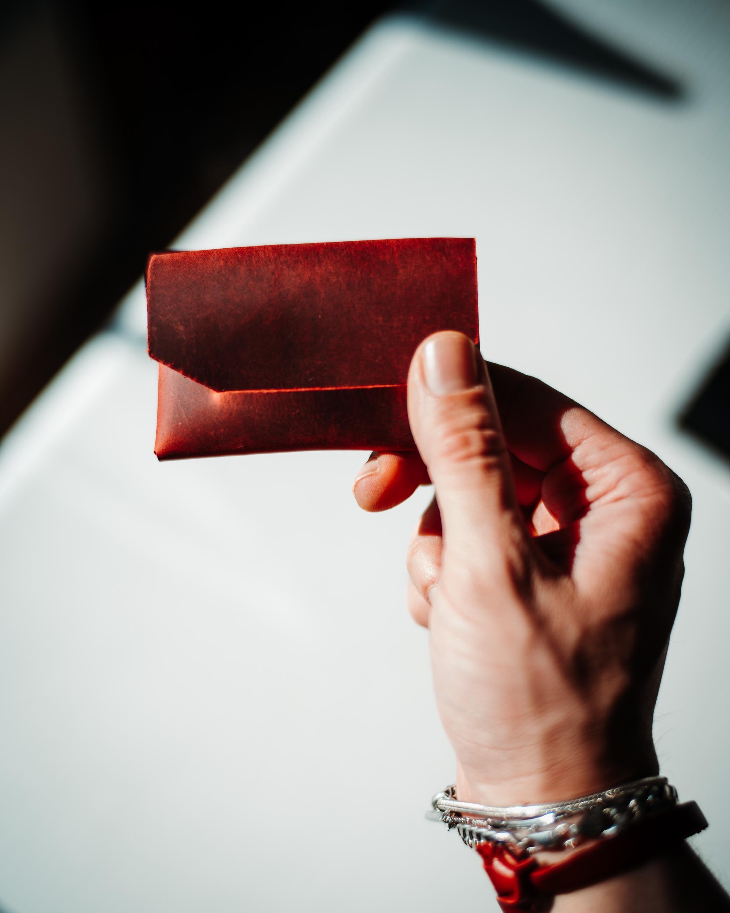 Slim Leather Card Holder – Minimalist Handmade Wallet, Compact Everyday Gift