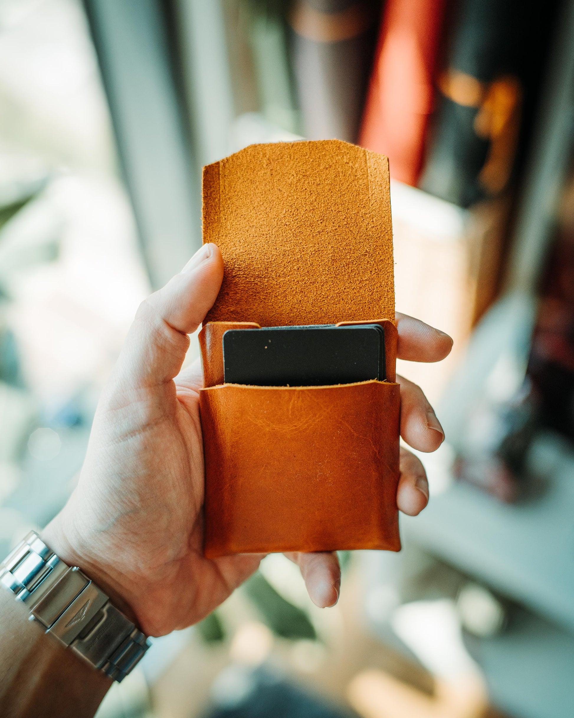 Glossy EDC Leather Wallet – Handmade Minimalist Cash & Card Holder