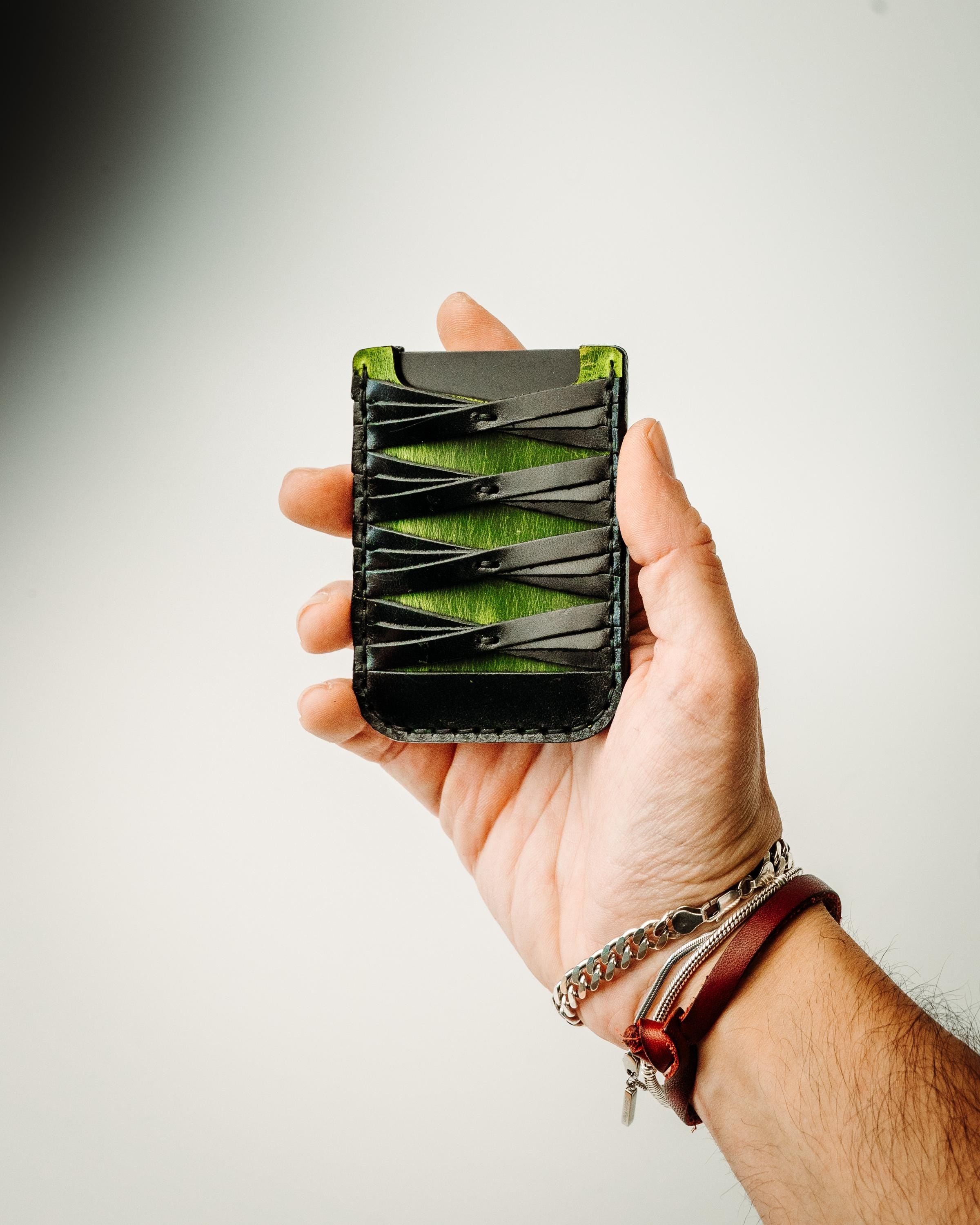 Handmade Zoro Leather Wallet – Katana-Inspired Minimalist Wallet