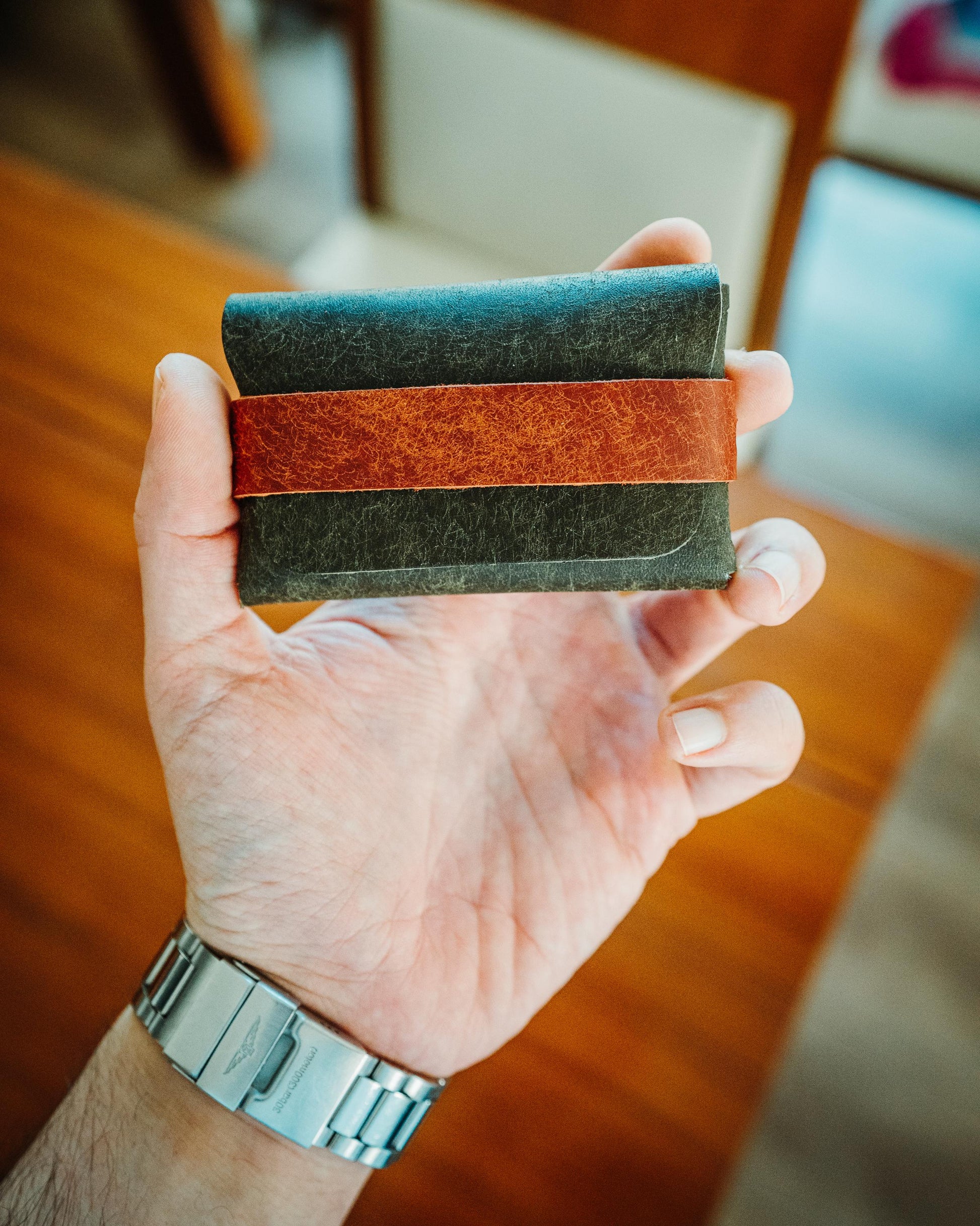 Pueblo Double Color Leather Wallet – Handmade Minimalist Card Holder