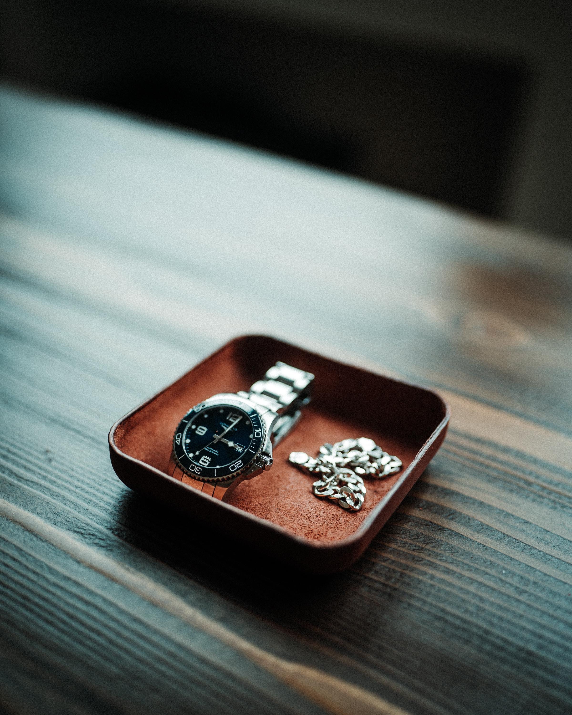 Handmade Leather Catchall Tray, Minimal Valet Tray, Desk Organizer Gift