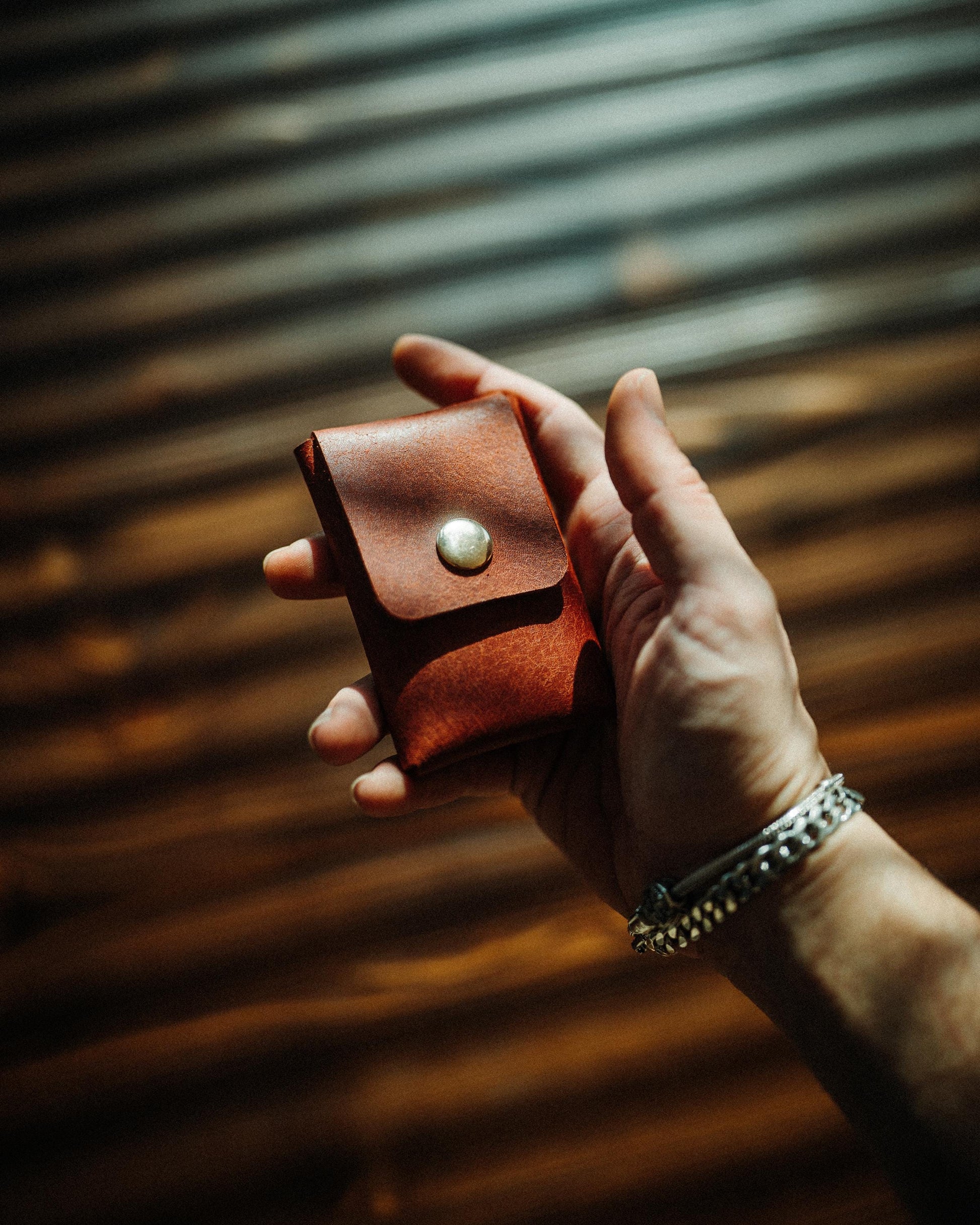 World’s Most Minimalist Wallet – Snap Pueblo Edition, Handmade Leather Card Holder