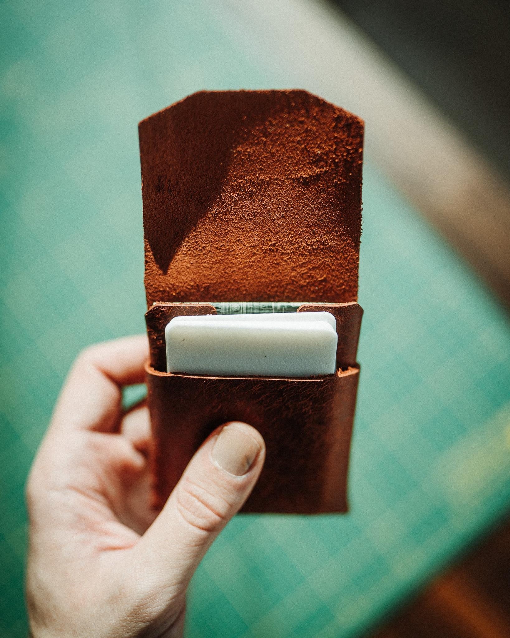 Pueblo EDC Leather Wallet – Handmade Minimalist Cash & Card Holder