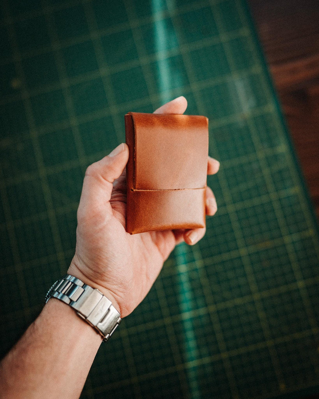 World’s Most Minimalist Leather Wallet – XL Glossy Edition, Slim Handmade Card Holder for Men & Women