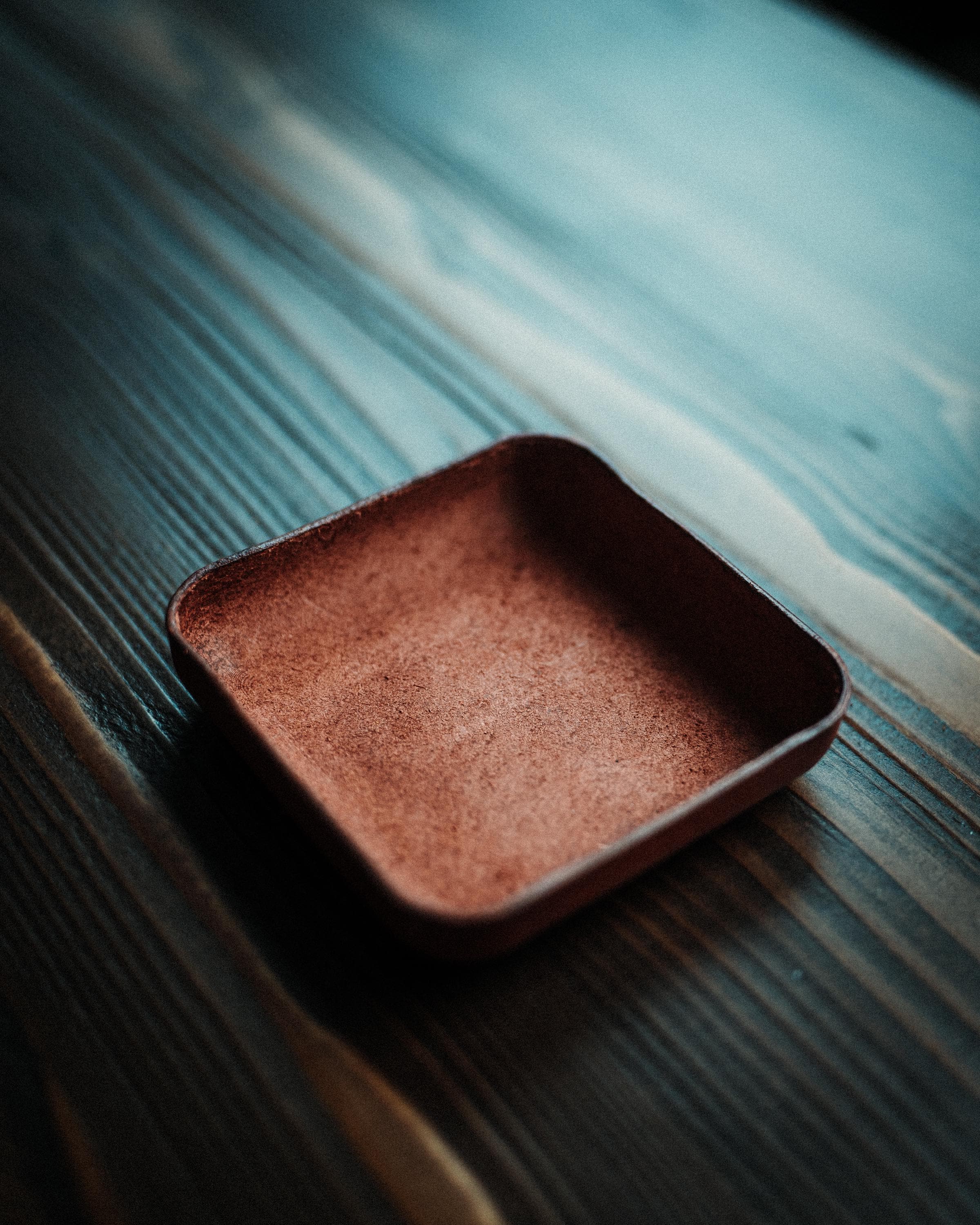 Handmade Leather Catchall Tray, Minimal Valet Tray, Desk Organizer Gift