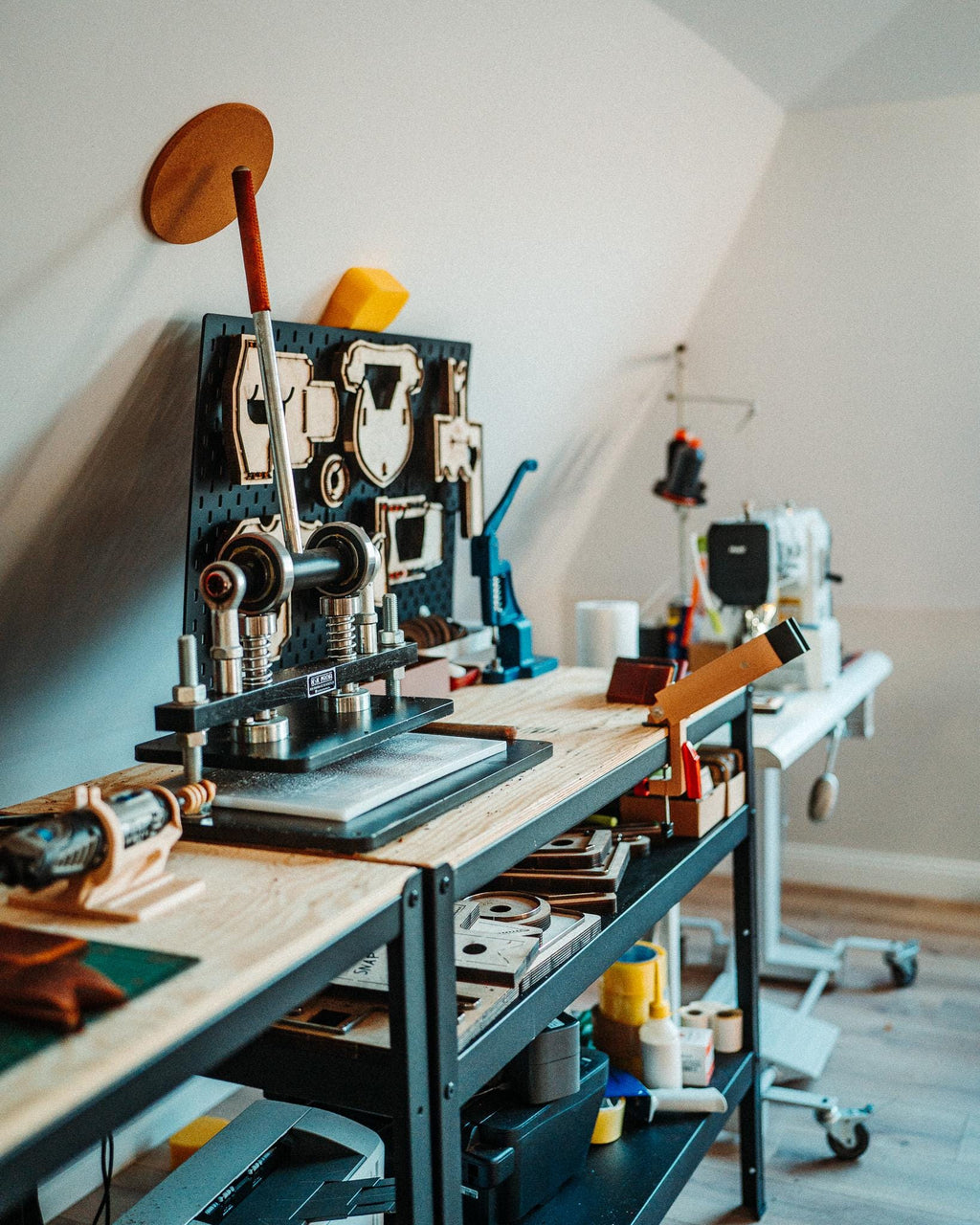 World's Most Minimalist Wallet - Special Edition