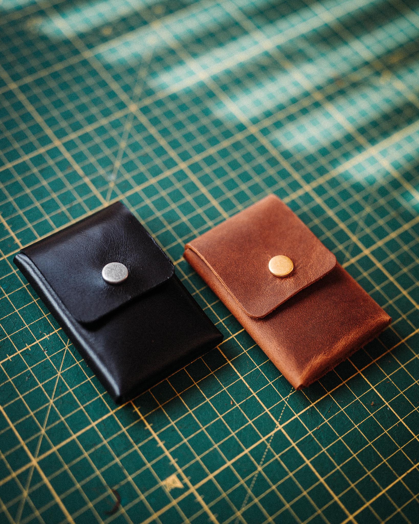 World’s Most Minimalist Wallet – Snap Version, Handmade Leather Card Holder