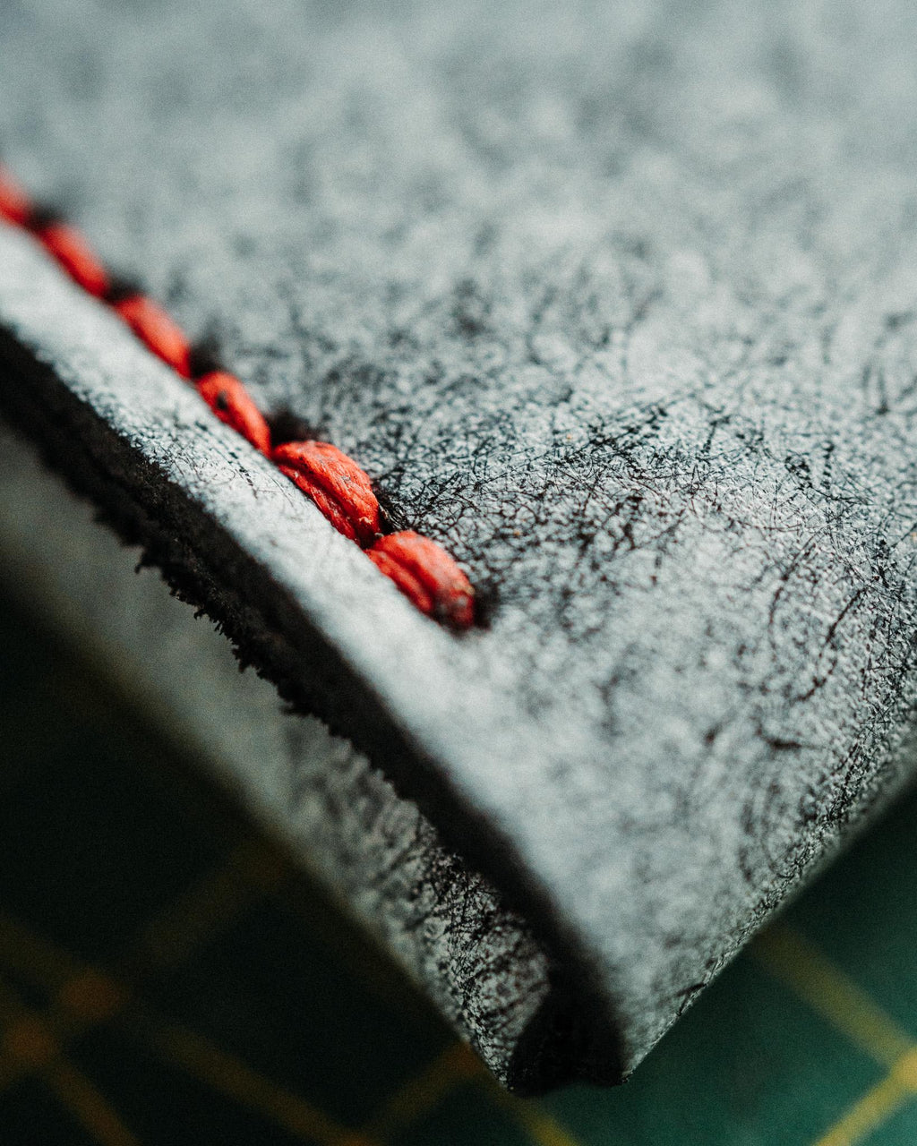 The Reeve Snap - Minimalist Ghost Pueblo Black Wallet