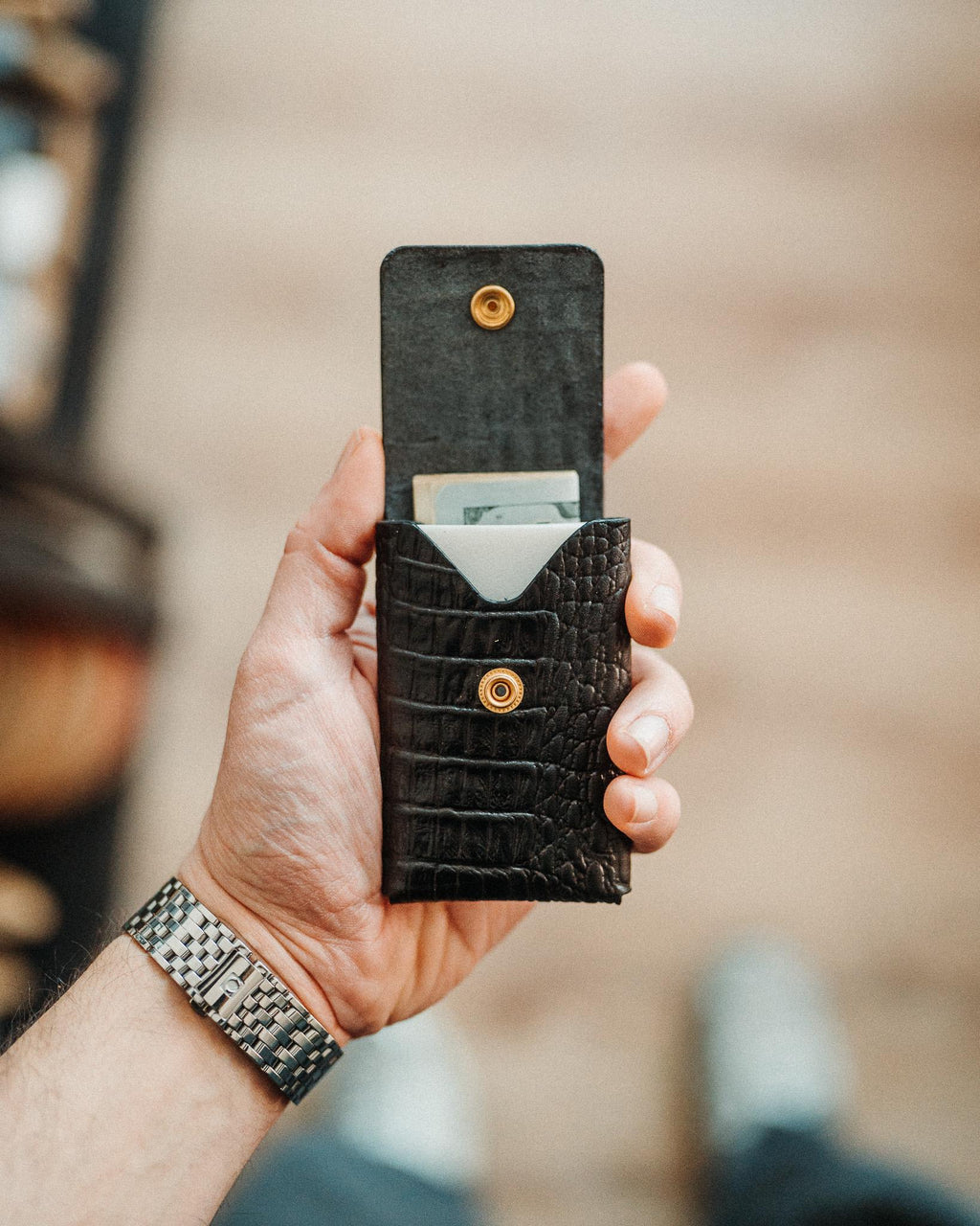Crocodile World's Most Minimalist Wallet Snap Edition
