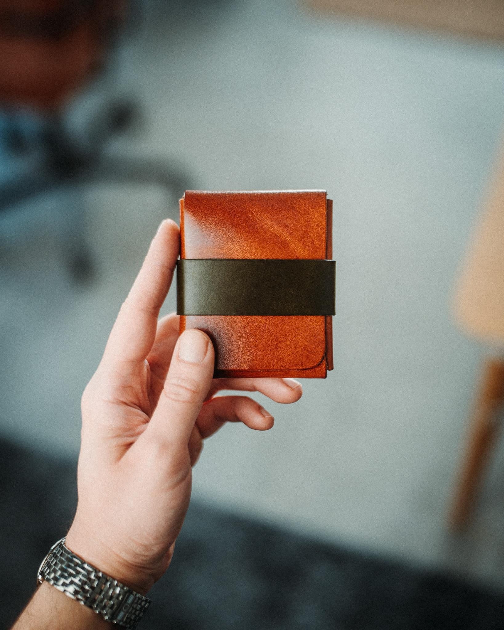 Handmade Glossy Full Grain Leather Wallet, Luxurious Minimalist Card Holder, Custom Color Stitchless Gift