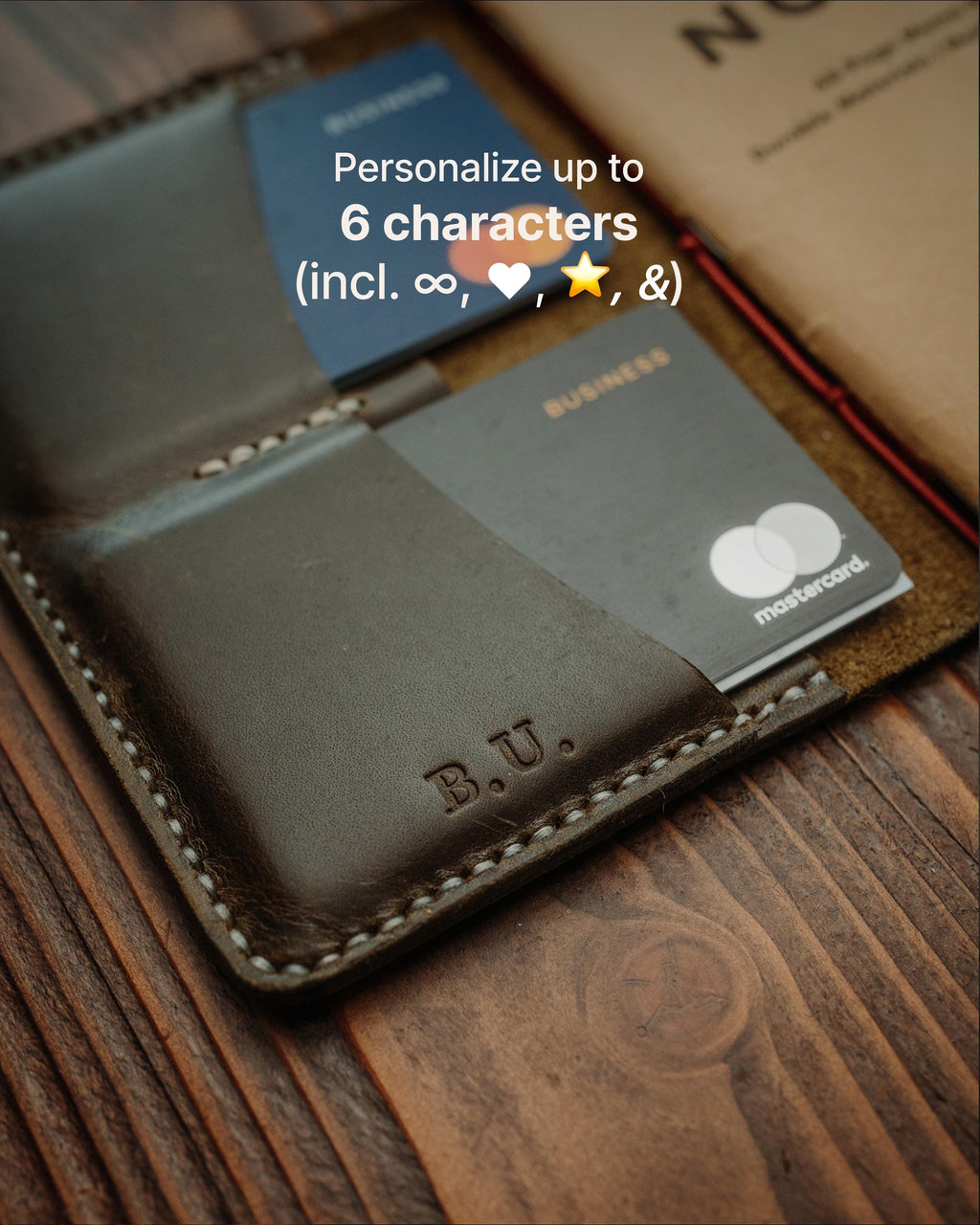 The Adventurer | Gloss personalised with embossed initials inside the card pocket