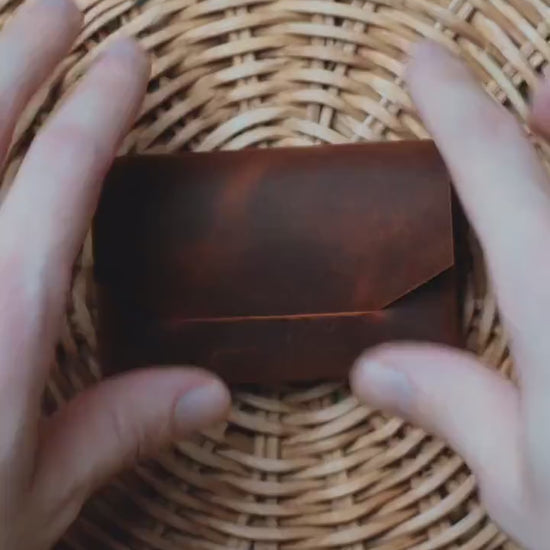 Slim Leather Card Holder – Minimalist Handmade Wallet, Compact Everyday Gift
