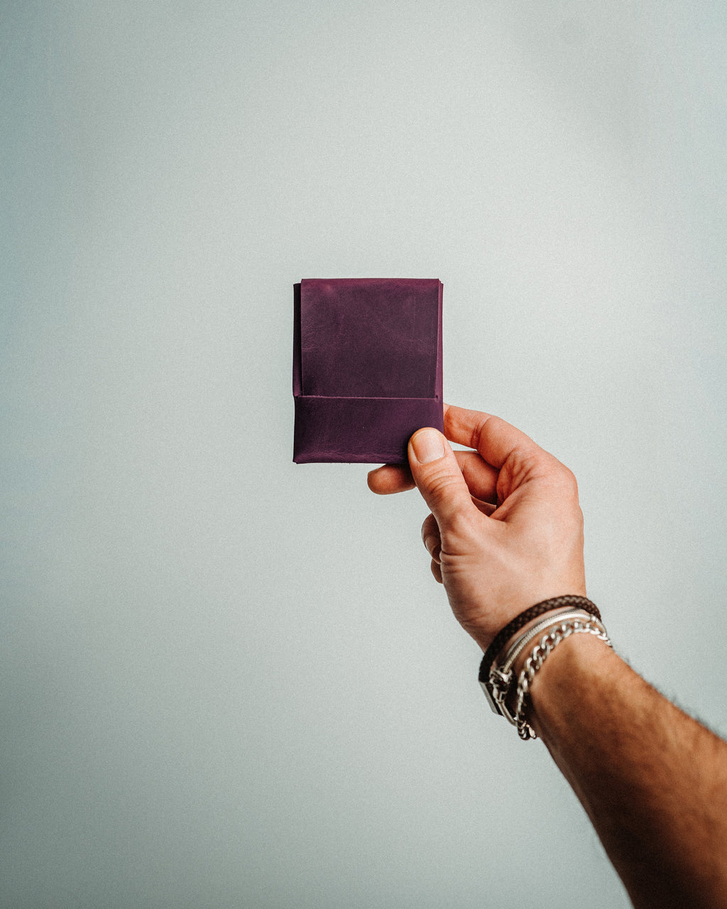 World’s Most Minimalist Leather Wallet – XL Edition, Slim Handmade Card Holder for Men & Women