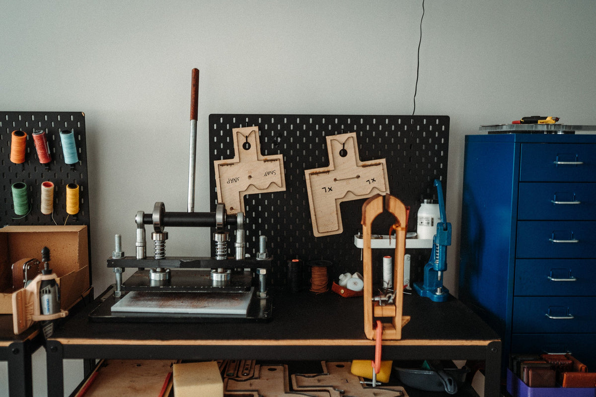 Clicker press with the Snap and XL templates