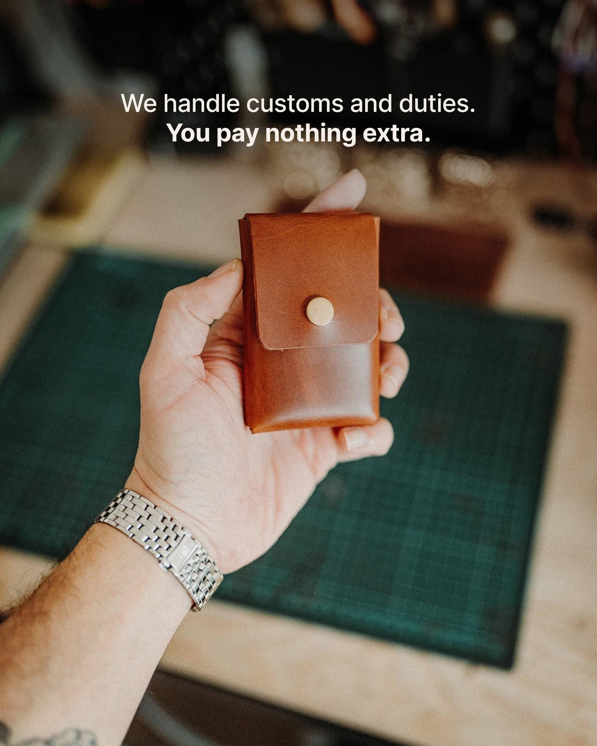 The Reeve Snap | Gloss - We handle customs and duties. You pay nothing extra.